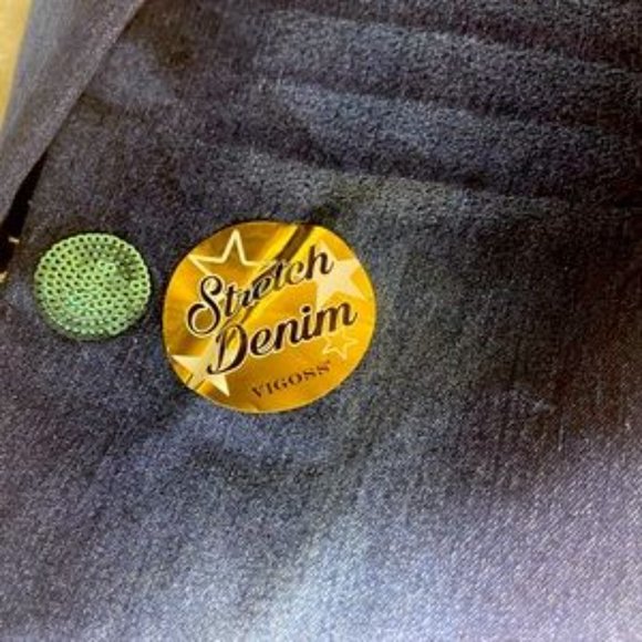 VIGOSS (2) Hollister (1) Jeans - Picture 5 of 16